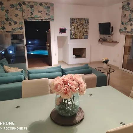 Villa Ans Argaka Townhouse